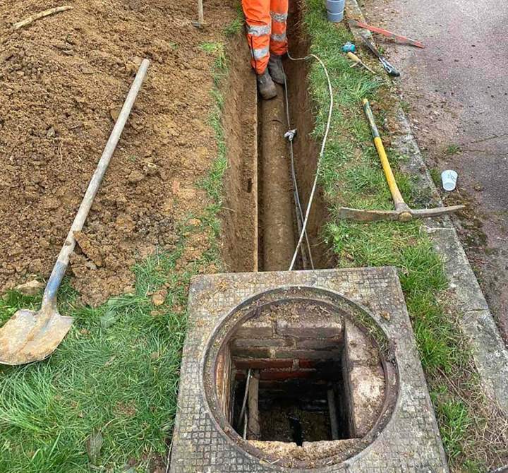 Travaux de raccordement au tout-à-l'égout Val-d'Oise